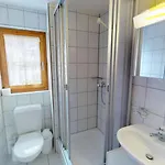 Karlini شقة